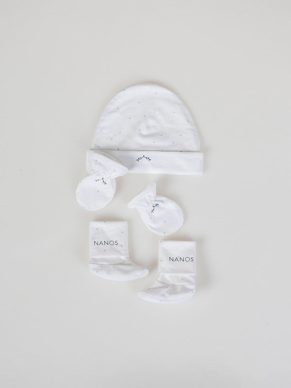 PACK OF PURE WHITE HAT, MITTENS AND BOOTIES