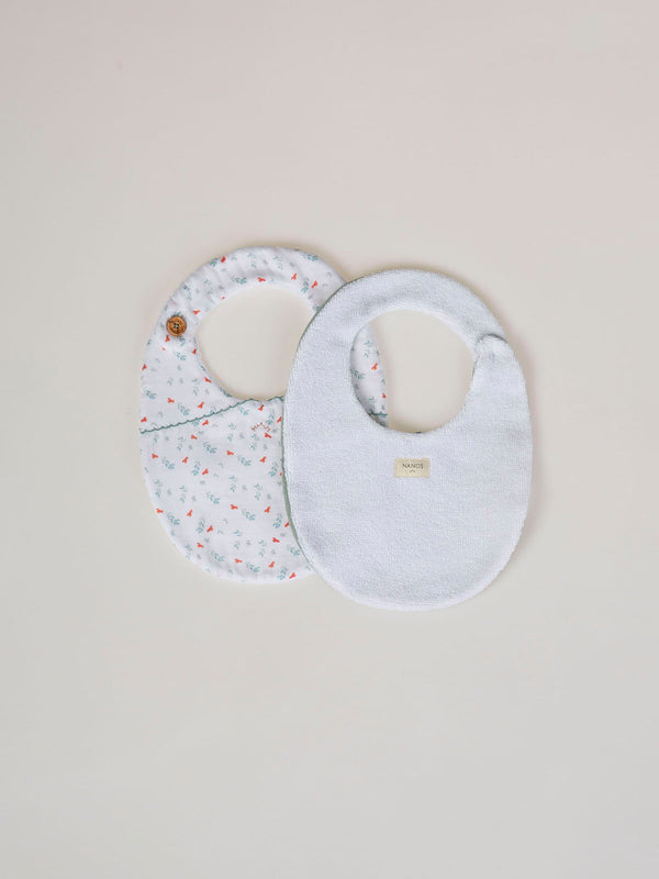 PACK OF LIGHT GREEN TOWEL BIBS