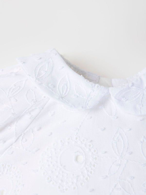 PURE WHITE EMBROIDERED COLLAR OVERALL