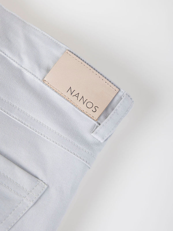 PANTALÓN CINCO BOLSILLOS ETIQUETA SARGA GRIS CLARO