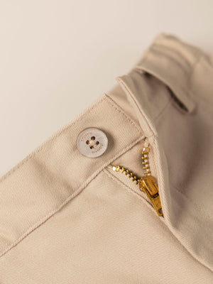 PANTALÓN CHINO LONETA ARENA