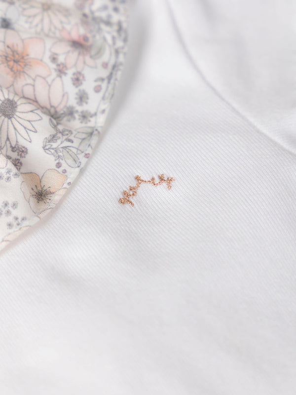 SHORT SLEEVE BODYSUIT WITH FLOWER PRINT NECK IN PURE WHITE