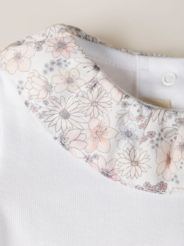 SHORT SLEEVE BODYSUIT WITH FLOWER PRINT NECK IN PURE WHITE