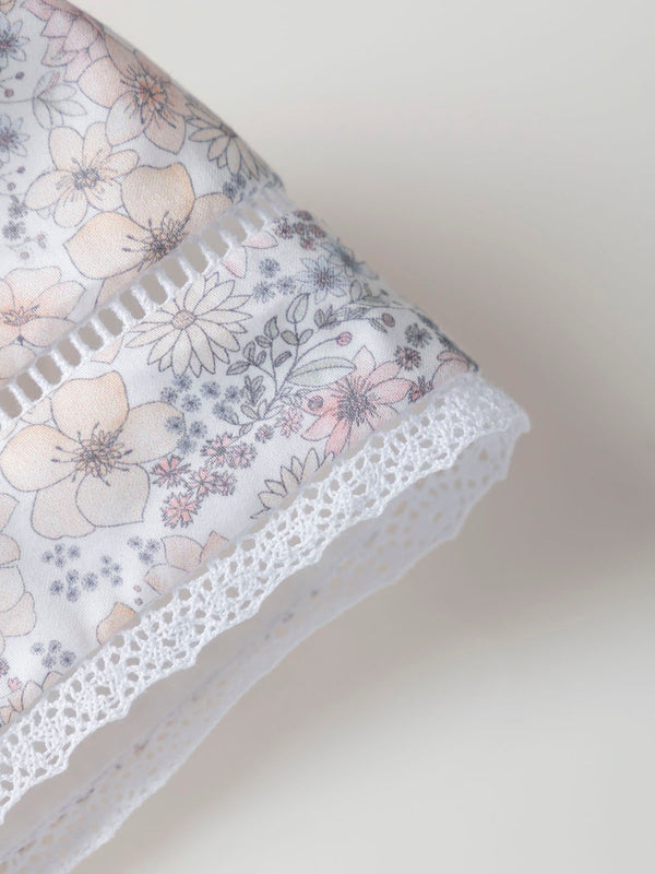 PINK FLOWER PRINT HOOD