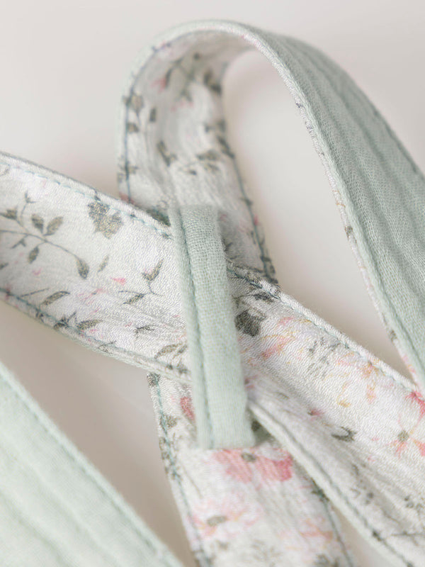 LIGHT GREEN BAMBOO STRAPPY FROG