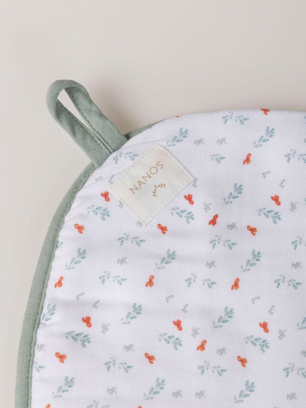 LIGHT GREEN TWIG PRINT CAPE TOWEL