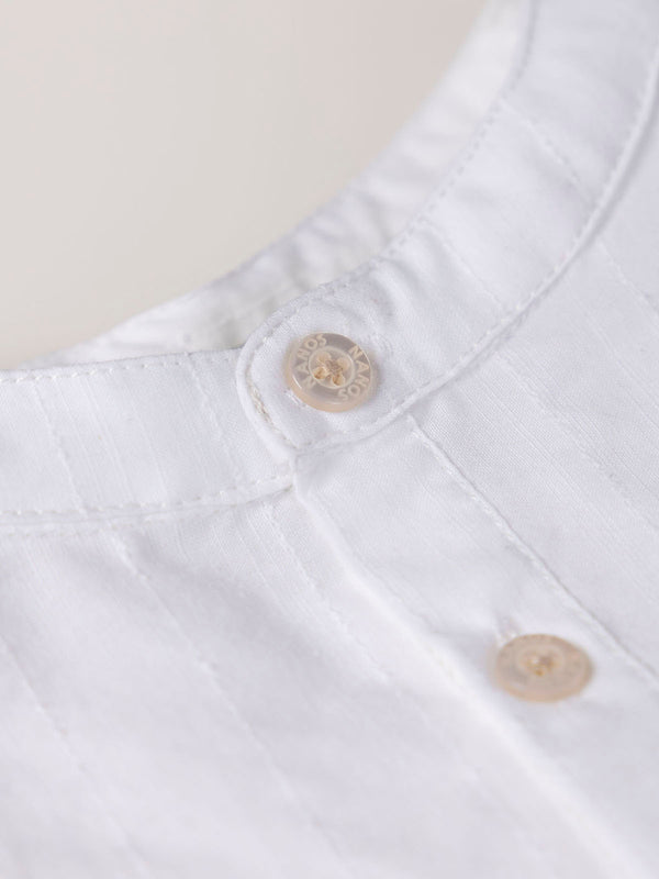 CAMISA ALGODÓN TEJIDO FANTASÍA CUELLO PANADERO NATA