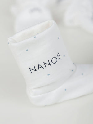 PACK OF PURE WHITE HAT, MITTENS AND BOOTIES