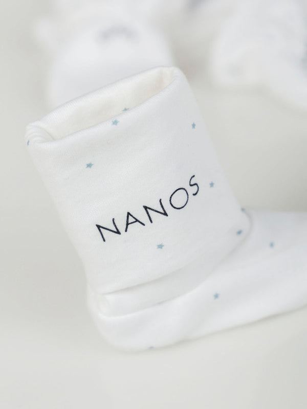 PACK OF PURE WHITE HAT, MITTENS AND BOOTIES