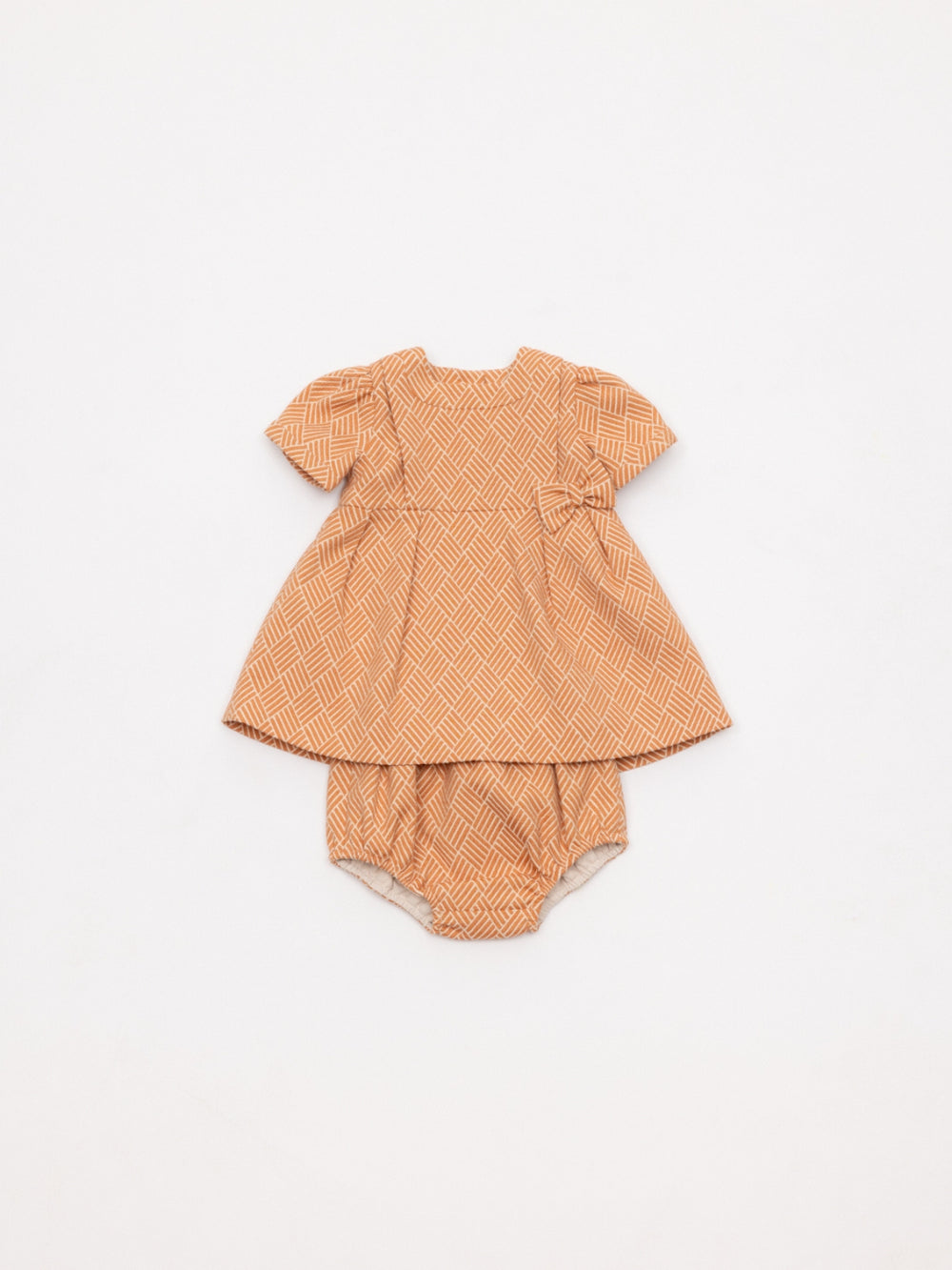 VESTIDO CORTO ESTRUCTURA CALDERO