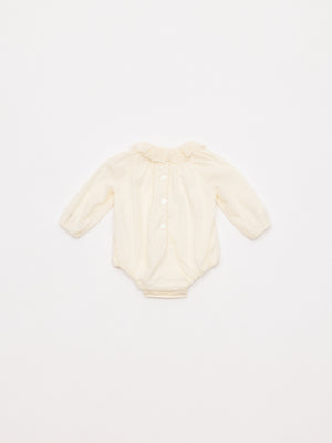 Mameluco plumeti bordado nata