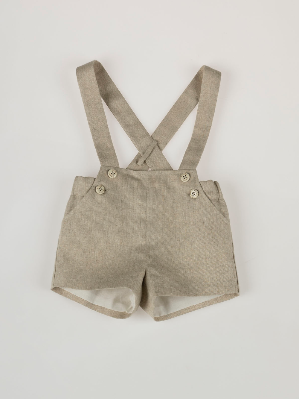 PANTALÓN CORTO CON TIRANTES LINO BEIGE