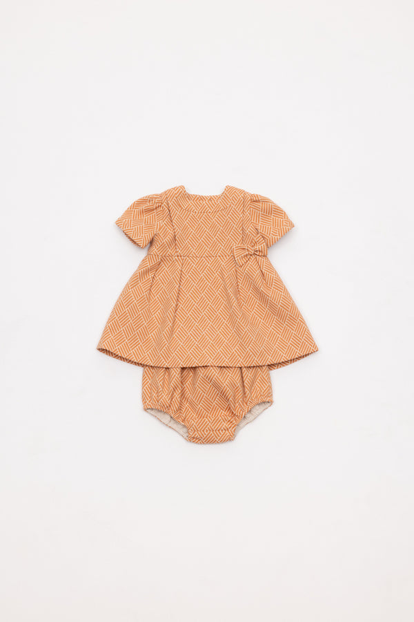 VESTIDO CORTO ESTRUCTURA CALDERO