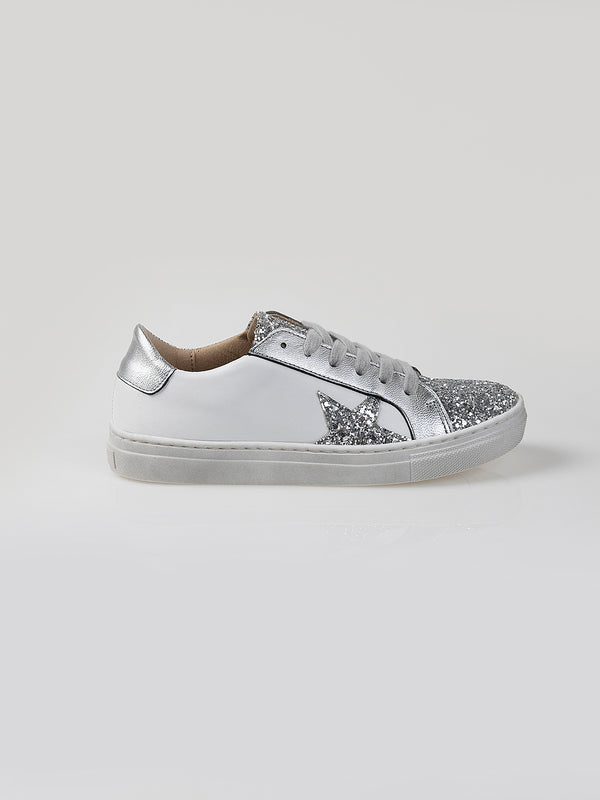 CASUAL SNEAKER WITH PURE WHITE GLITTER STAR DETAIL
