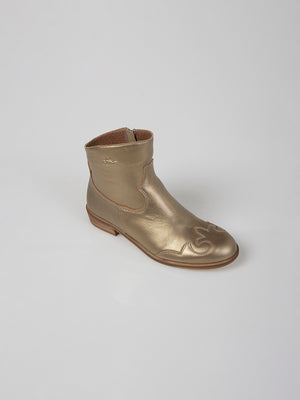 BOTA DETALLE PUNTERA EFECTO METALIZADO ORO