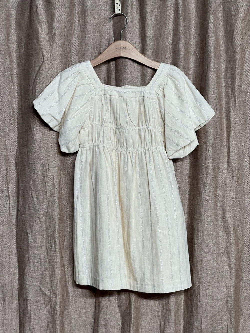 VESTIDO CEREMONIA FRUNCE RAYAS BRILLO BLANCO ROTO