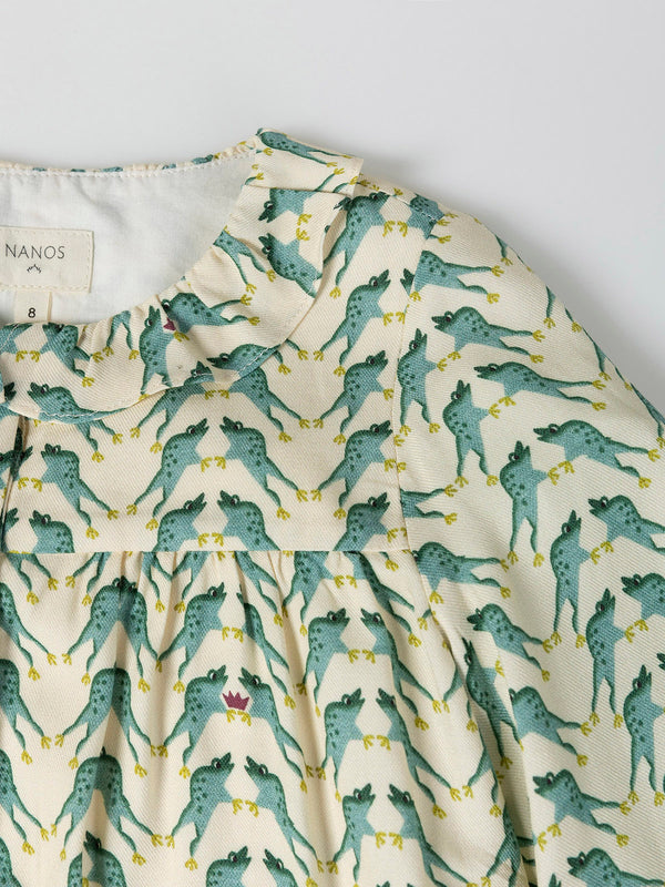 BLUSA VOLANTE CUELLO ESTAMPADO FROG CREMA